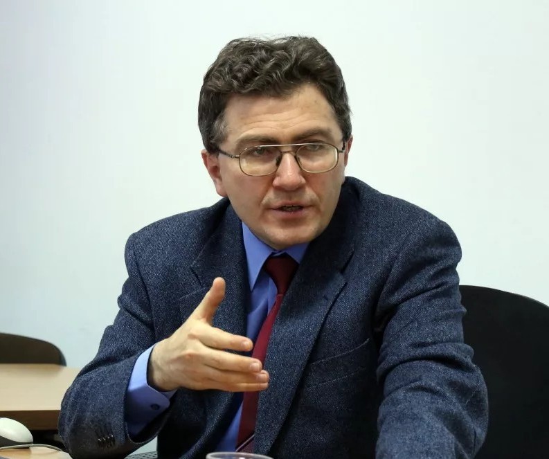 Олег Сухарев Олег Сухарев