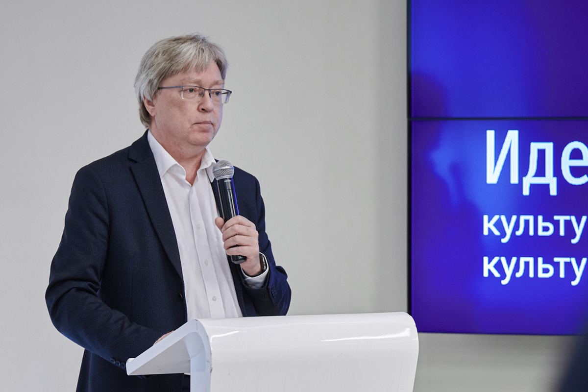 Олег Иванов Олег Иванов