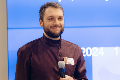 Роман Юнеман Роман Юнеман
