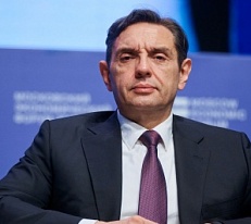 Александр Вулин