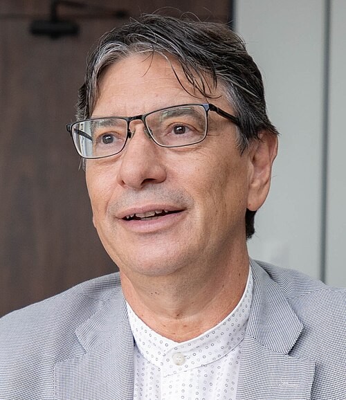 Марсио Почманн 