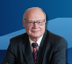 Иван Ушачёв